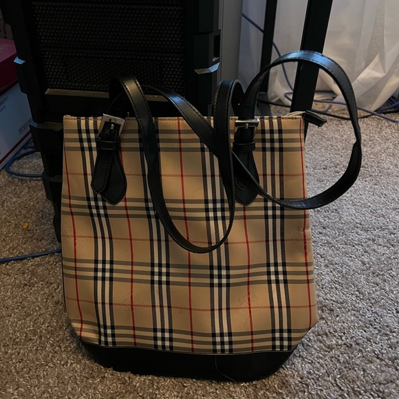 Handbag - Picture 3 of 4